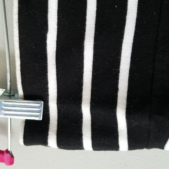 Forever 21 mini striped skirt - Picture 3 of 5
